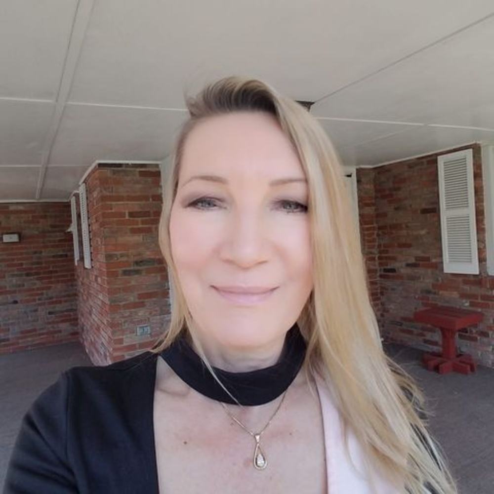 Meet your Posher, Cindy